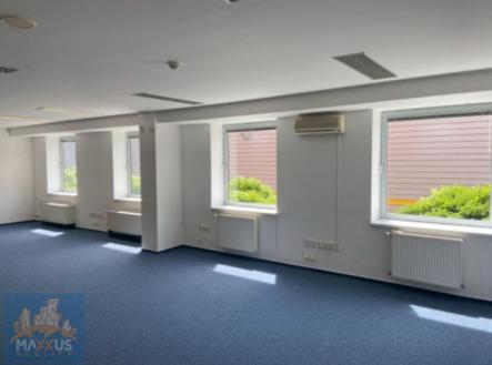 Pronájem kanceláře, 39 m²