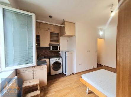 Pronájem bytu, 1+kk, 24 m²