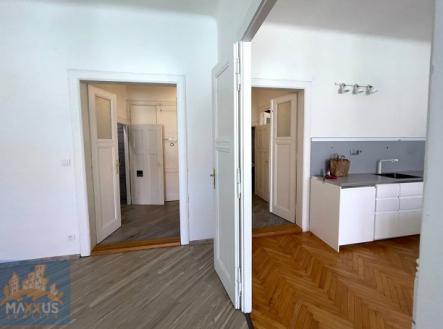 Pronájem bytu, 2+kk, 75 m²