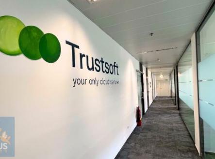 Pronájem kanceláře, 315 m²