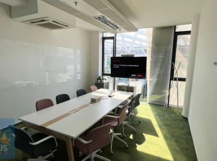 Pronájem kanceláře, 315 m²