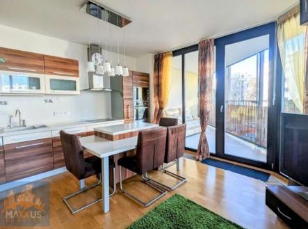 Pronájem bytu, 2+kk, 81 m²