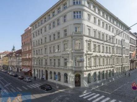 Pronájem kanceláře, 343 m²