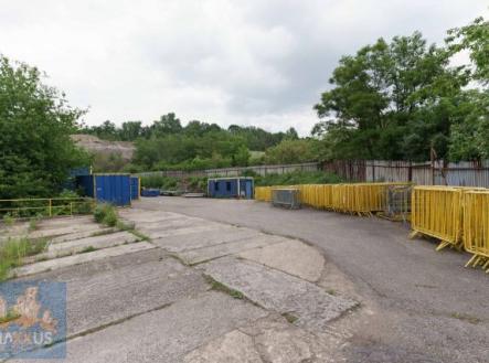 Pronájem pozemku pro komerční výstavbu, 3 070 m²