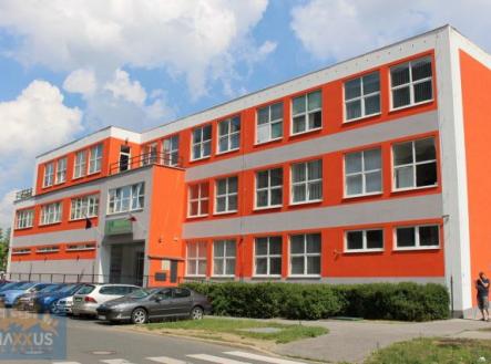 Pronájem kanceláře, 93 m²