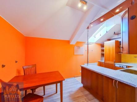 Pronájem bytu, 2+kk, 68 m²