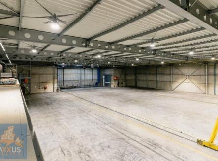 Pronájem komerčního objektu, sklad, 3 370 m²