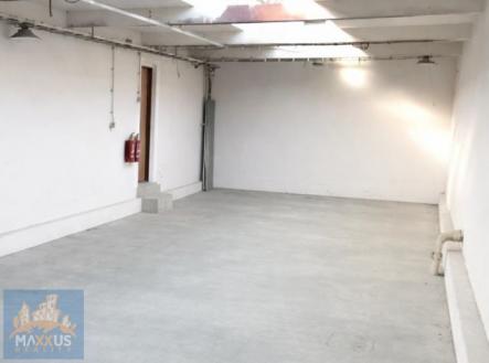 Pronájem komerčního objektu, sklad, 101 m²