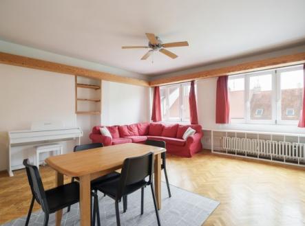 Pronájem bytu, 4+kk, 95 m²