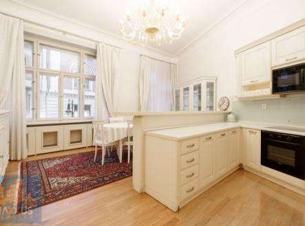 Pronájem bytu, 3+kk, 77 m²