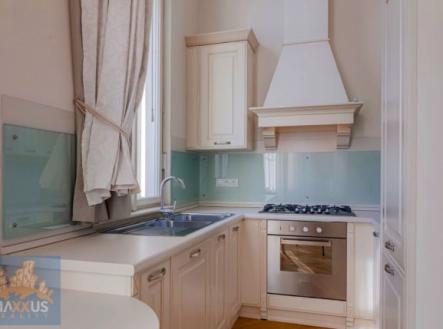 Pronájem bytu, 3+kk, 96 m²