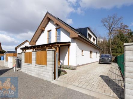 Pronájem domu/vily, 160 m²