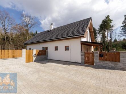 Pronájem domu/vily, 160 m²