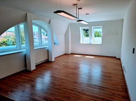 Pronájem bytu, 4+1, 129 m²
