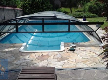 Pronájem domu/vily, 240 m²