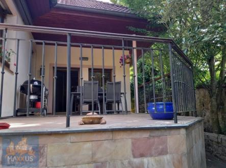 Pronájem domu/vily, 240 m²