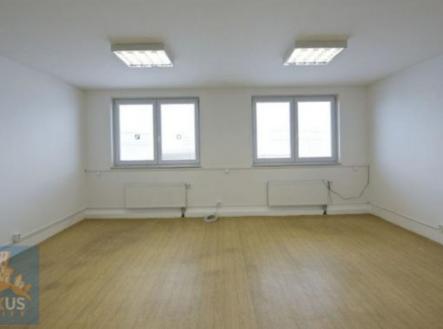 Pronájem kanceláře, 206 m²