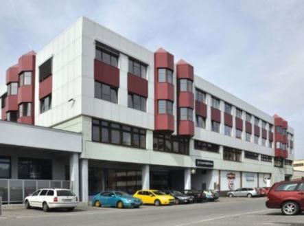 Pronájem kanceláře, 92 m²