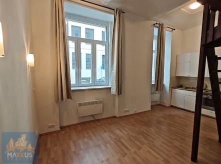 Pronájem bytu, 1+kk, 30 m²