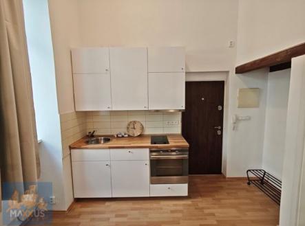 Pronájem bytu, 1+kk, 30 m²