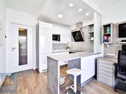 Pronájem bytu, 1+kk, 39 m²