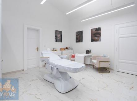 Pronájem obchodní prostory, 140 m²
