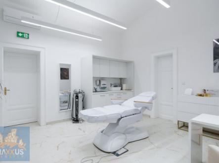 Pronájem obchodní prostory, 140 m²