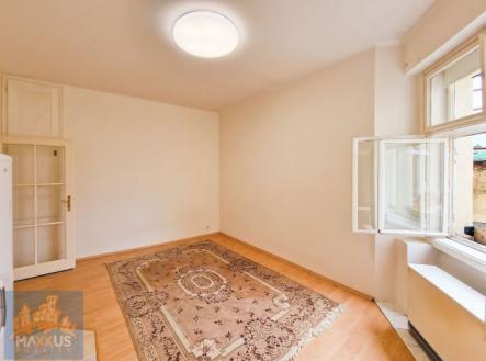 Pronájem bytu, 1+kk, 28 m²