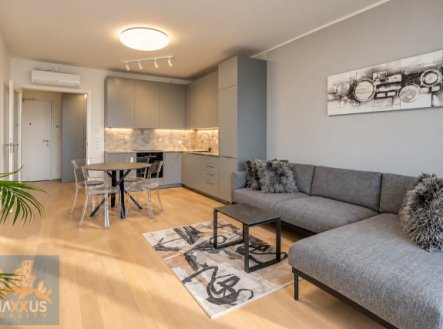 Pronájem bytu, 2+kk, 60 m², Praha – náhled fotky 2