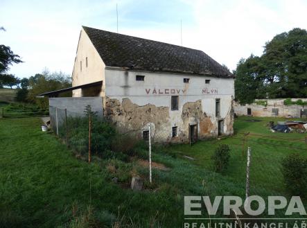 Prodej - zemědělský objekt, 3 461 m²