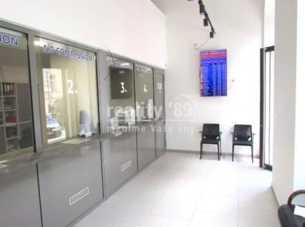 Prodej obchodní prostor, 112 m²