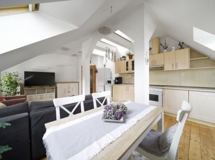 Prodej nájemního domu, 420 m²