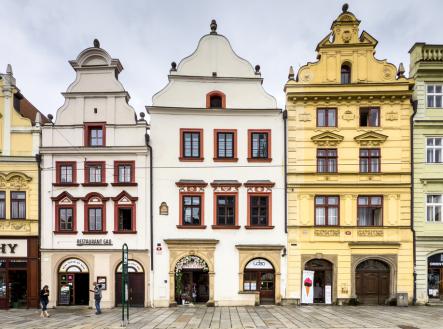 Prodej nájemního domu, 606 m² obrázek