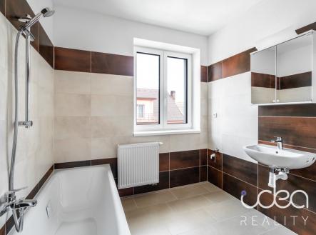 Pronájem bytu, 1+kk, 38 m²