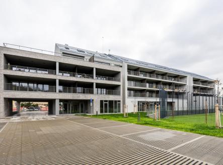 Pronájem bytu, 2+kk, 77 m²