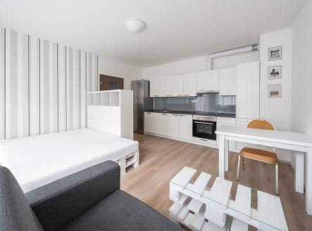 Pronájem bytu, 1+kk, 40 m²