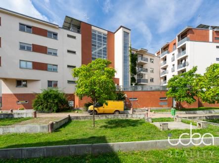 Pronájem bytu, 2+kk, 66 m²