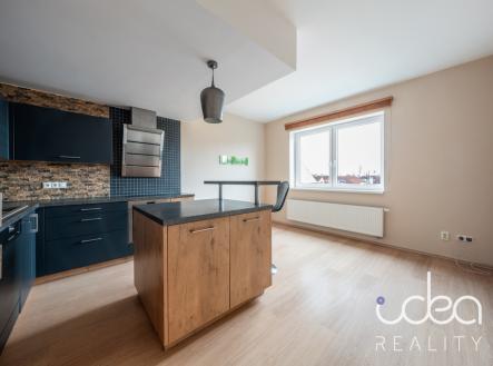 Pronájem bytu, 3+kk, 80 m²