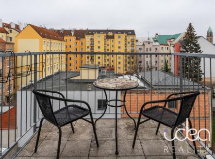 Pronájem bytu, 3+kk, 80 m²