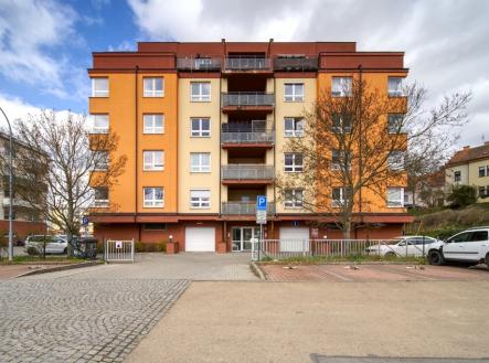 Pronájem bytu, 3+kk, 74 m²