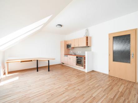 Pronájem bytu, 1+kk, 40 m²
