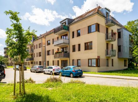 Pronájem bytu, 1+kk, 40 m²