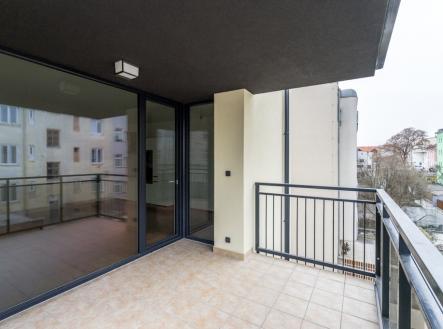 Pronájem bytu, 2+kk, 71 m²