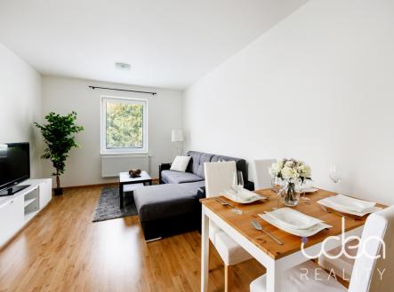 Pronájem bytu, 2+kk, 64 m²