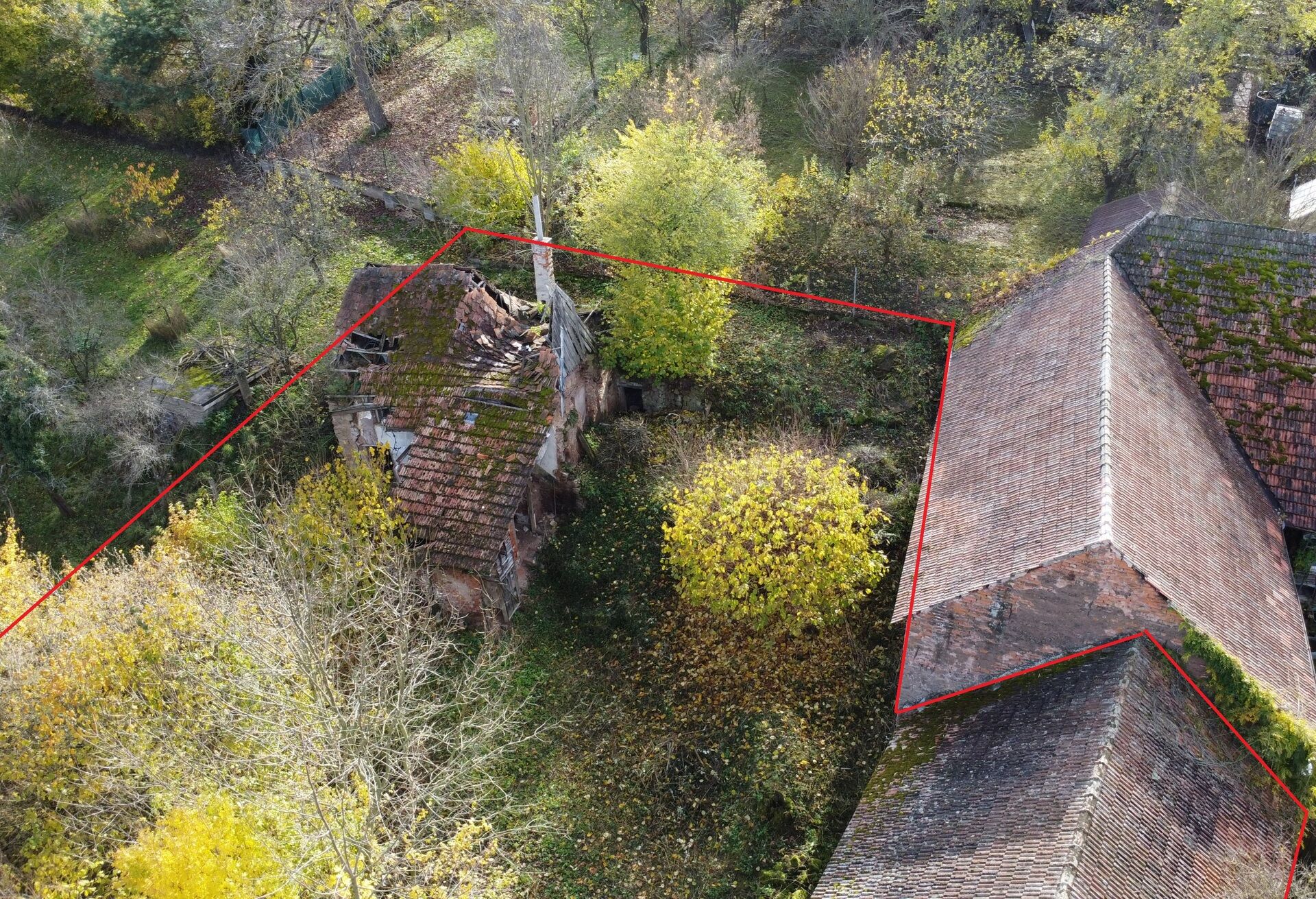 Stodola a stavební pozemek, celková výměra 598 m2