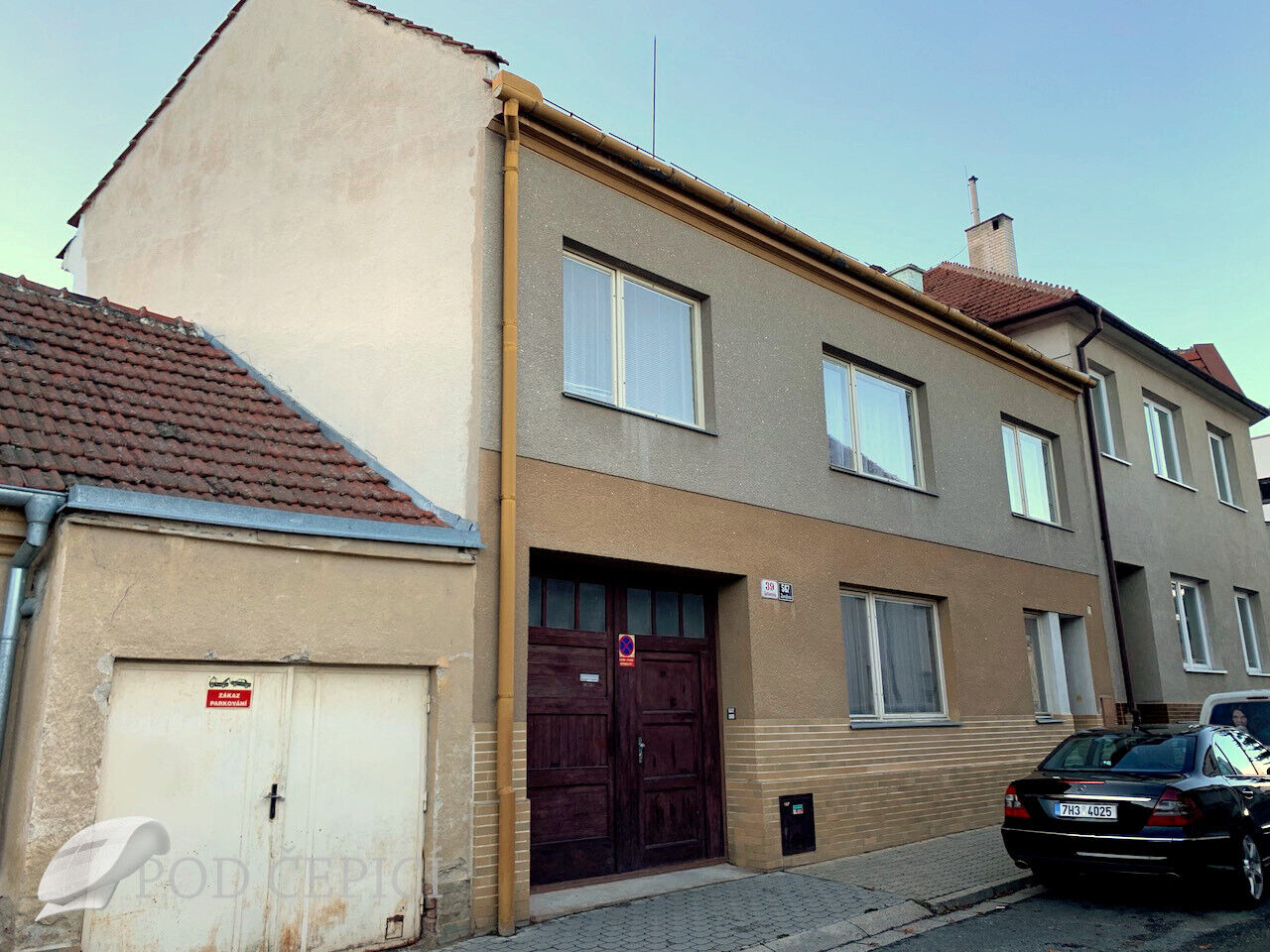 Pronájem rodinného domu s garáží, 2 byty, 148m2, Gellnerova, Brno Jundrov