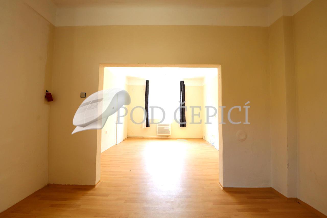 Pronájem obchodního prostoru, 73m2, ul. Stejskalova, Brno