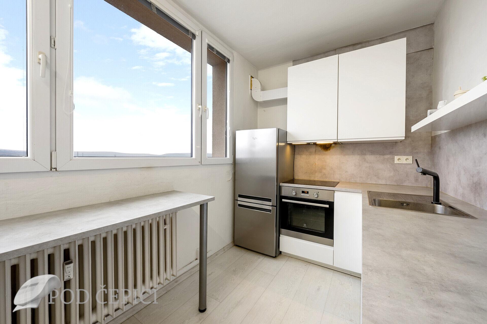 Prodej bytu 3+1 se sklepem a lodžií, 79 m2, ul. Ježkova, Brno