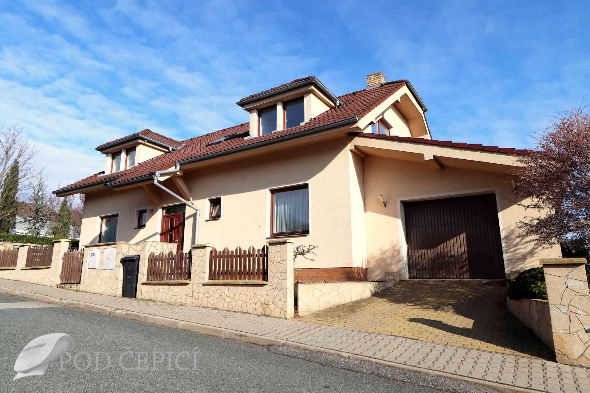 RD 3+1 s bazénem, 95m2, zahrada, parkování, ul. Zelená, Zastávka u Brna