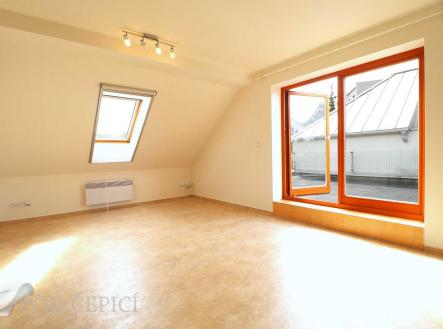 Pronájem bytu, 3+kk, 71 m²